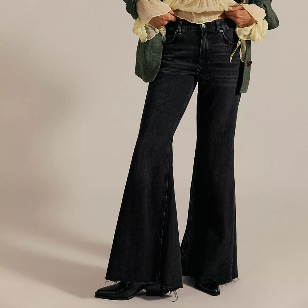 Free People - Black We The Free Live Wire Flare Jeans - Sz 29 - Sold Out!